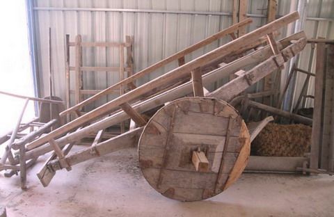 他投资15万做农具博物馆,搜集旧农具,你能叫的上几个名字